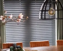 Sfeerimpressie gordijnen atelier Lianti Tilburg